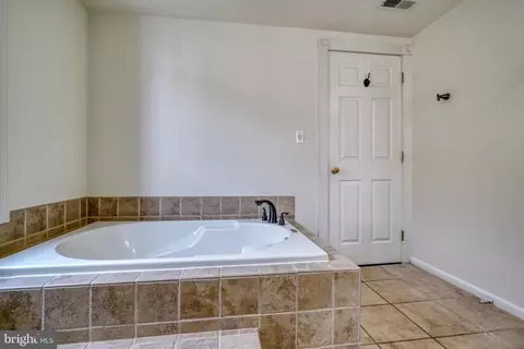 Bath - 3124 Odonnell St, Baltimore, MD 21224 photo 11 of 11