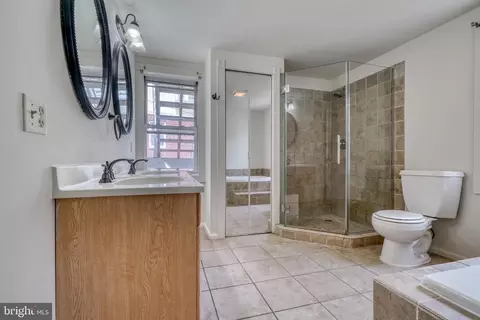 Bath - 3124 Odonnell St, Baltimore, MD 21224 photo 3 of 11