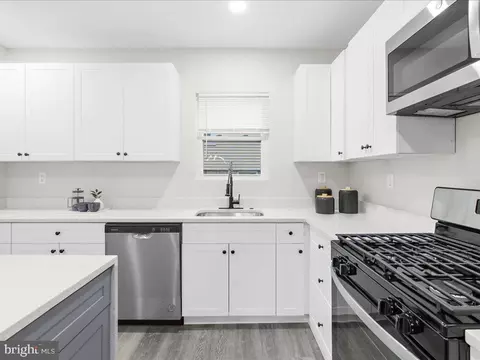 Kitchen - 5813 Simmonds Ave, Baltimore, MD 21215 photo 2 of 6