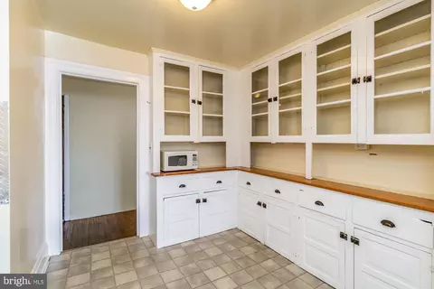 2518 Talbot Rd, Baltimore, MD 21216 photo 3