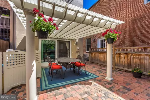 Exterior - 111 W Lee St, Baltimore, MD 21201 photo 4 of 15
