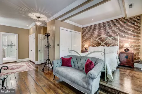 Bedroom - 111 W Lee St, Baltimore, MD 21201 photo 2 of 6