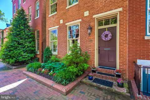 Exterior - 111 W Lee St, Baltimore, MD 21201 photo 12 of 15