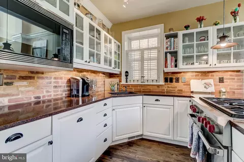 Kitchen - 111 W Lee St, Baltimore, MD 21201 photo 3 of 3