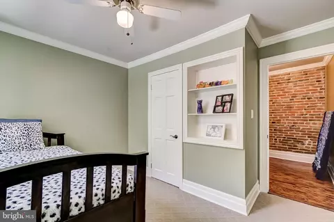 Bedroom - 111 W Lee St, Baltimore, MD 21201 photo 5 of 6