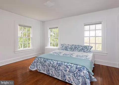 Bedroom - 103 Edgevale Rd, Baltimore, MD 21210 photo 6 of 7