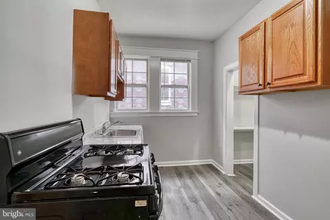 Kitchen - 2432 Callow Ave, Baltimore, MD 21217 photo 2 of 4