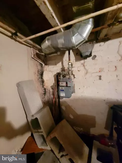 2015 Wilhelm St, Baltimore, MD 21223 photo 9