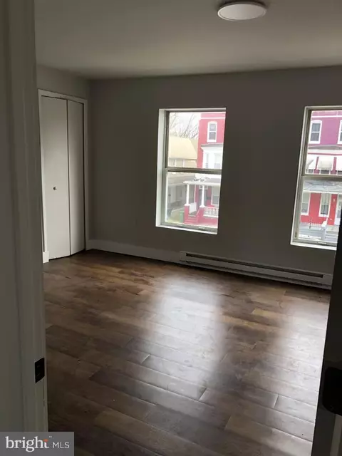 308 S Collins Ave S, Baltimore, MD 21229 photo 3