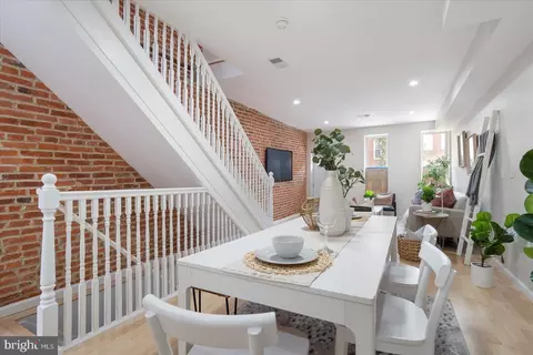 Dining - 1428 Covington St, Baltimore, MD 21230 photo 4 of 5