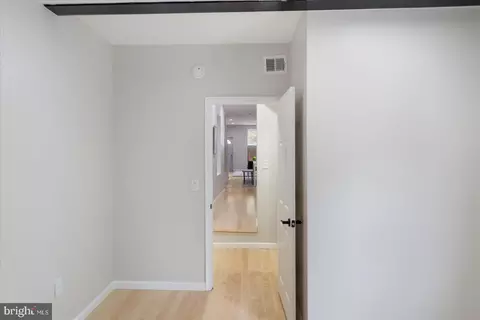Entry Way - 1428 Covington St, Baltimore, MD 21230 photo 2 of 4