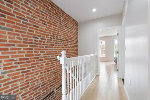 Entry Way - 1428 Covington St, Baltimore, MD 21230 photo 3 of 4