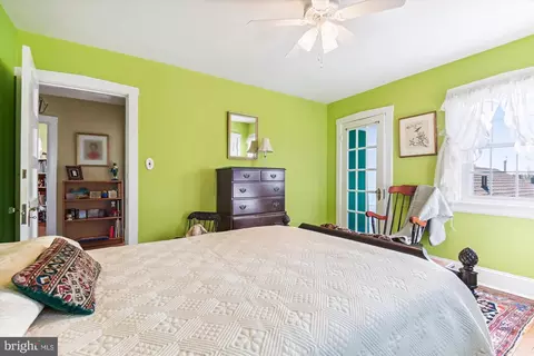 Bedroom - 209 Cedarcroft Rd, Baltimore, MD 21212 photo 9 of 14