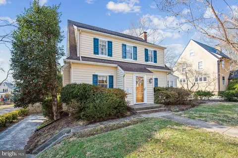 Exterior - 209 Cedarcroft Rd, Baltimore, MD 21212 photo 2 of 11