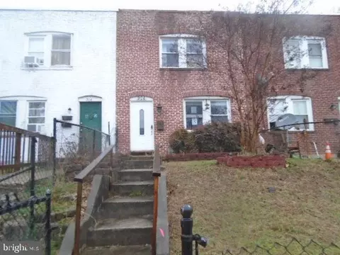 906 Stoll St, Brooklyn, MD 21225