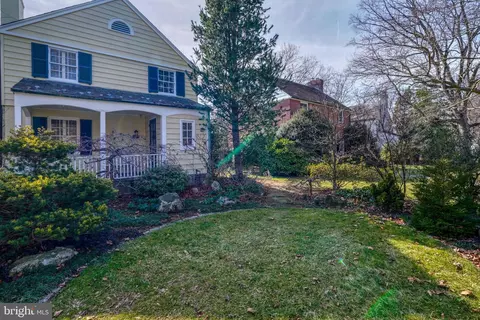 Exterior - 327 Broadmoor Rd, Baltimore, MD 21212 photo 3 of 17