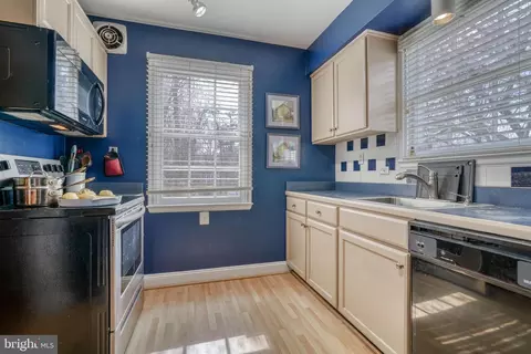 Other - 327 Broadmoor Rd, Baltimore, MD 21212 photo 1 of 5