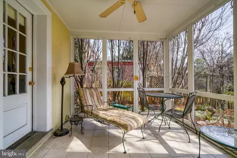 Exterior - 327 Broadmoor Rd, Baltimore, MD 21212 photo 7 of 17