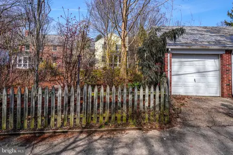 Exterior - 327 Broadmoor Rd, Baltimore, MD 21212 photo 17 of 17
