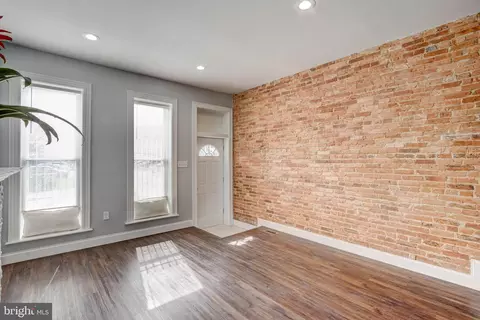 Entry Way - 2536 Frederick Ave, Baltimore, MD 21223 photo 5 of 17