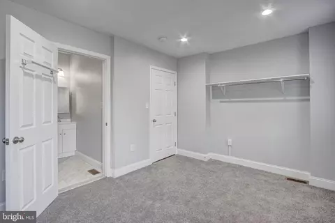 Entry Way - 2536 Frederick Ave, Baltimore, MD 21223 photo 12 of 17