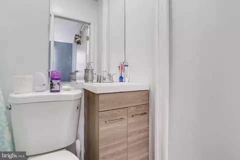 Bath - 3617 Marmon Ave, Baltimore, MD 21207 photo 1 of 4
