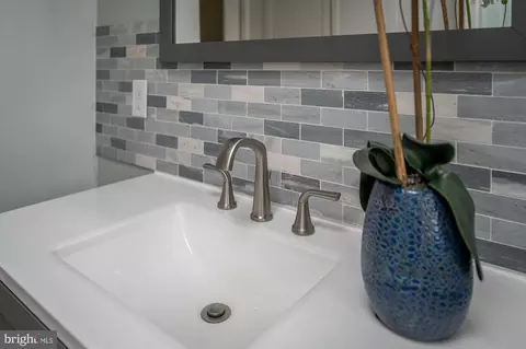 Bath - 442 W 23rd St, Baltimore, MD 21211 photo 7 of 15