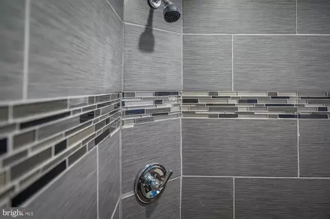 Bath - 442 W 23rd St, Baltimore, MD 21211 photo 15 of 15