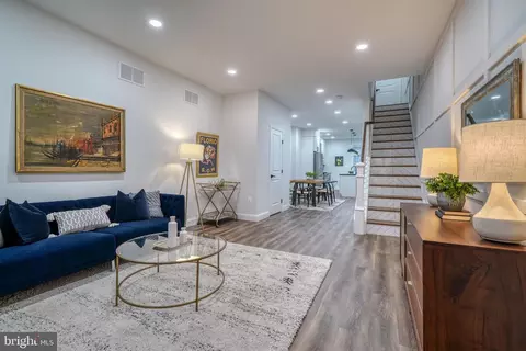 Living - 709 W 36th St, Baltimore, MD 21211 photo 1 of 5
