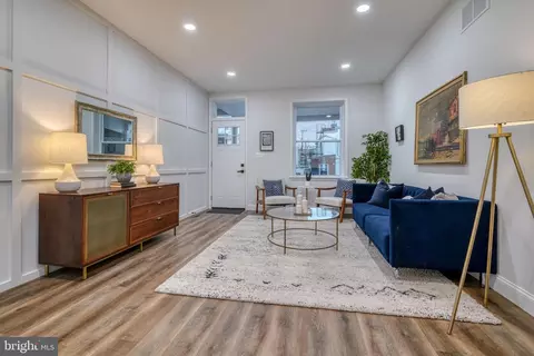 Living - 709 W 36th St, Baltimore, MD 21211 photo 4 of 5
