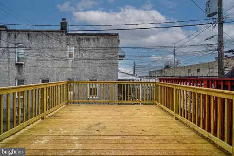 Exterior - 709 W 36th St, Baltimore, MD 21211 photo 5 of 7