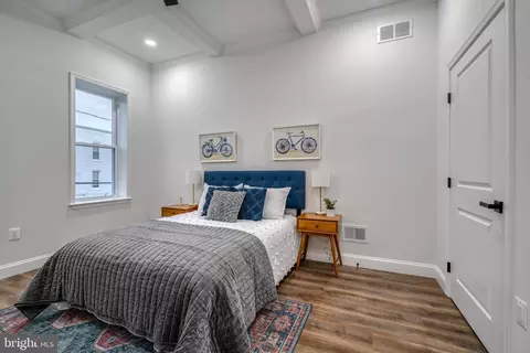 Bedroom - 709 W 36th St, Baltimore, MD 21211 photo 2 of 4