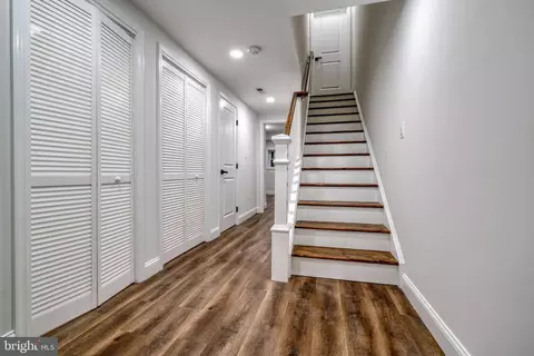 Entry Way - 709 W 36th St, Baltimore, MD 21211 photo 5 of 7