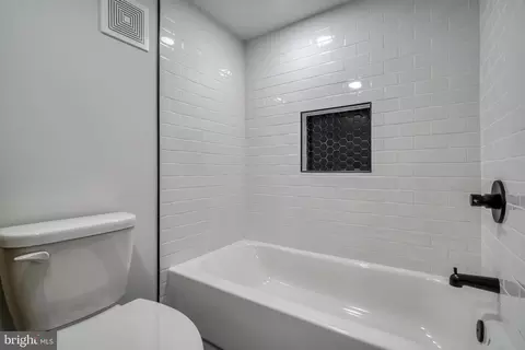 Bath - 709 W 36th St, Baltimore, MD 21211 photo 12 of 13