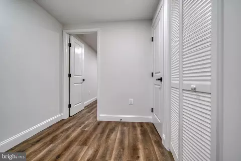 Entry Way - 709 W 36th St, Baltimore, MD 21211 photo 3 of 7