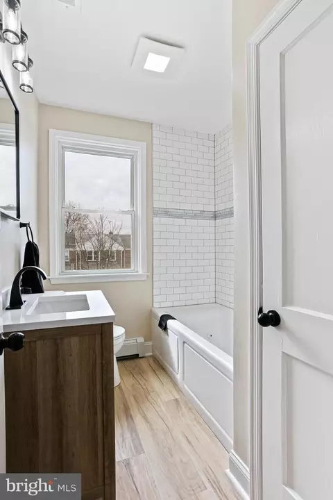 Bath - 1228 Glenhaven Rd, Baltimore, MD 21239 photo 1 of 3