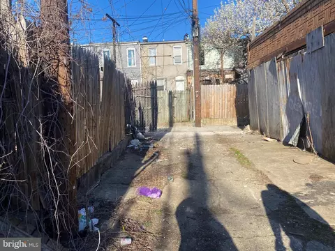 Exterior - 2205 Ashton St, Baltimore, MD 21223 photo 6 of 6