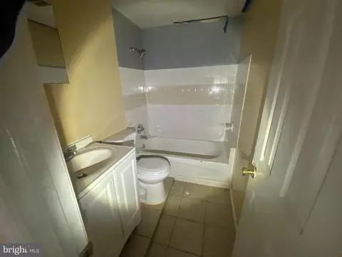 Bath - 2205 Ashton St, Baltimore, MD 21223 photo 3 of 3