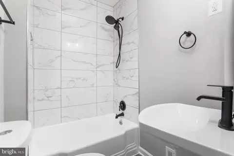3314 Fleet St, Baltimore, MD 21224 photo 3