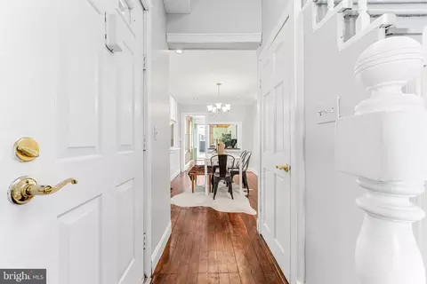 Entry Way - 21 E Randall St, Baltimore, MD 21230 photo 3 of 6