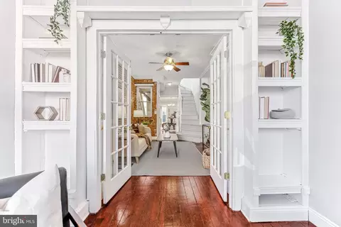 Entry Way - 21 E Randall St, Baltimore, MD 21230 photo 1 of 6