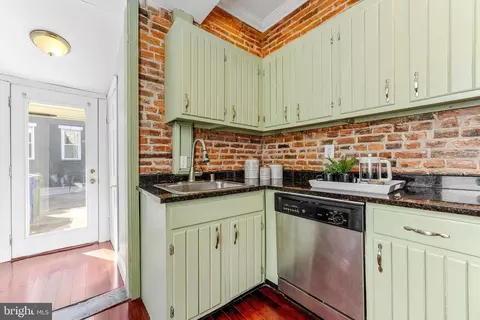 Kitchen - 21 E Randall St, Baltimore, MD 21230 photo 4 of 7