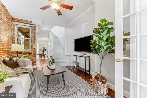Living - 21 E Randall St, Baltimore, MD 21230 photo 5 of 5