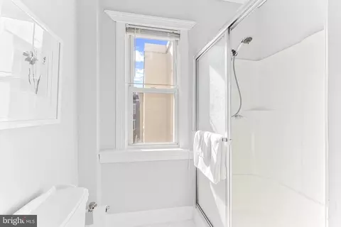 Bath - 21 E Randall St, Baltimore, MD 21230 photo 3 of 5