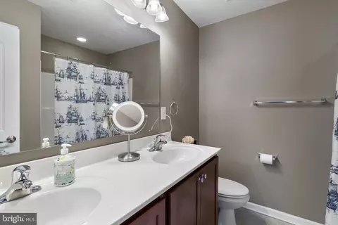 Bath - 4540 Old Frederick Rd, Baltimore, MD 21229 photo 1 of 3
