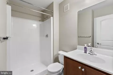 Bath - 4540 Old Frederick Rd, Baltimore, MD 21229 photo 3 of 3