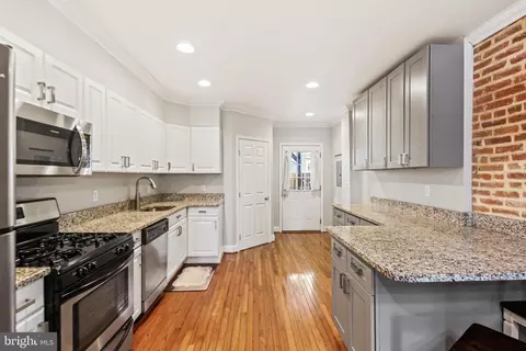 Kitchen - 1735 William St, Baltimore, MD 21230 photo 2 of 5