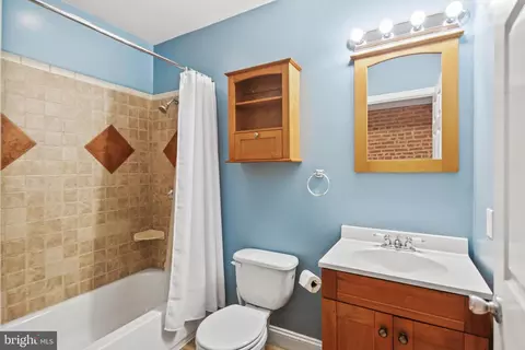 Bath - 1735 William St, Baltimore, MD 21230 photo 3 of 3