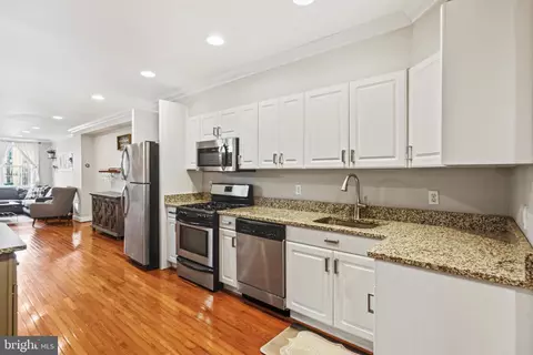 Kitchen - 1735 William St, Baltimore, MD 21230 photo 1 of 5