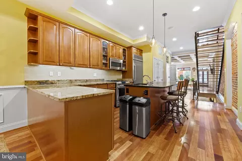 Kitchen - 1009 S Clinton St, Baltimore, MD 21224 photo 4 of 7